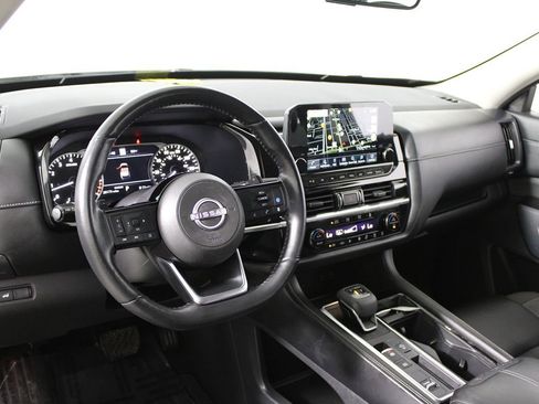 Used 2023 Nissan Pathfinder SL image 35