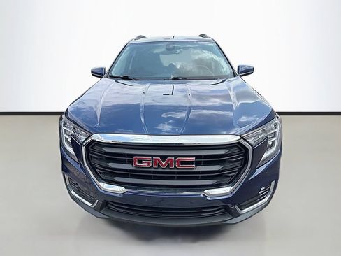 Used 2022 GMC Terrain SLE w/ Driver Convenience Package AWD/4WD image 2