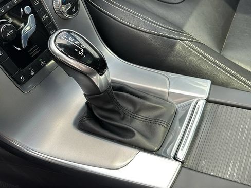 Used 2018 Volvo V60 T5 Dynamic FWD image 21