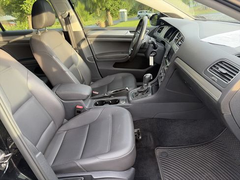 Used 2015 Volkswagen Golf SE w/ Lighting Package FWD image 27
