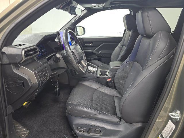 Used 2024 Toyota Tacoma TRD Off-Road w/ TRD Off Road Premium Package AWD/4WD image 3