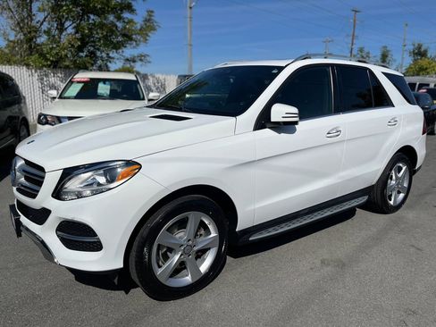 Used 2016 Mercedes-Benz GLE 350 4MATIC w/ Premium Package image 3
