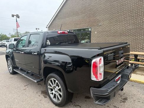 Used 2022 GMC Canyon Denali AWD/4WD image 3