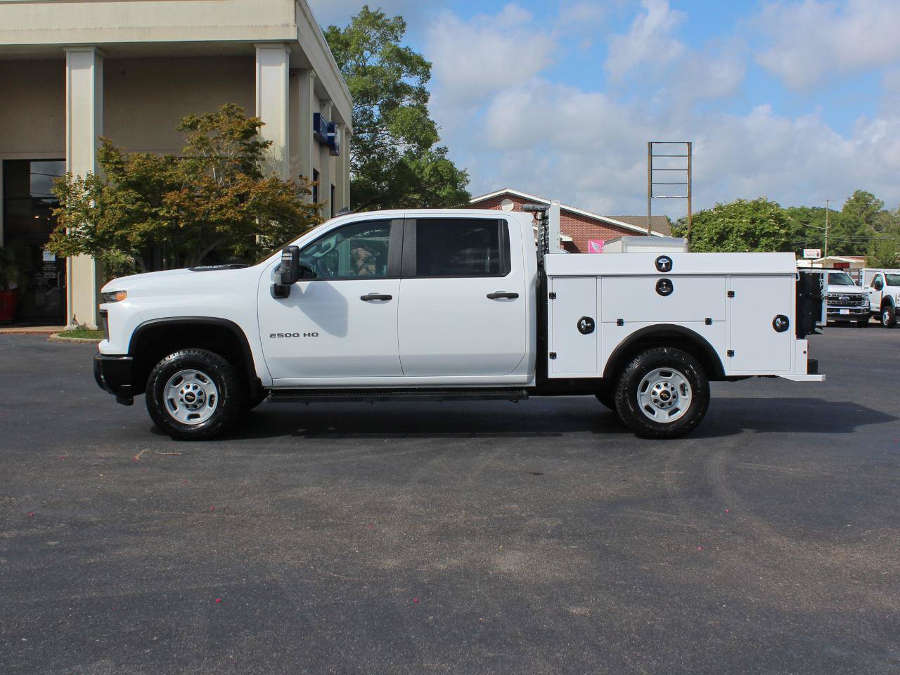Used 2024 Chevrolet Silverado 2500 W/T w/ WT Convenience Package AWD/4WD image 11