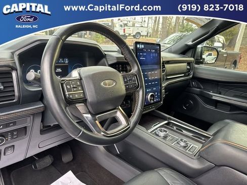 Certified 2023 Ford Expedition Max Platinum image 24