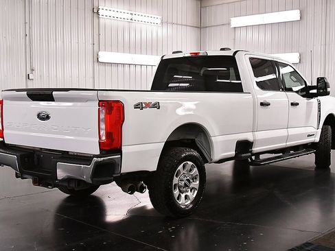 Used 2024 Ford F250 XLT image 7