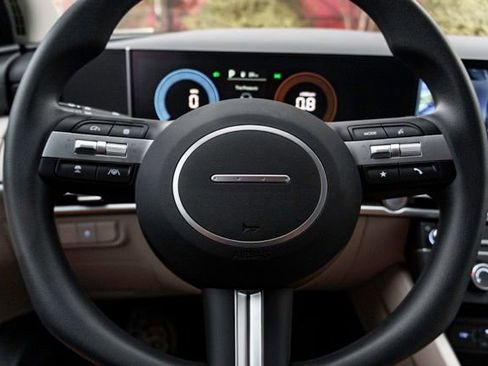 New 2026 Hyundai Tucson SE image 10