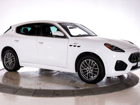 Used 2023 Maserati Grecale GT image 8