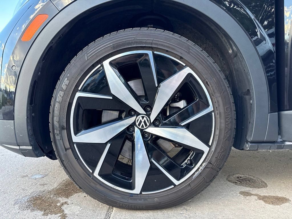 Certified 2023 Volkswagen ID.4 Pro S AWD/4WD image 28