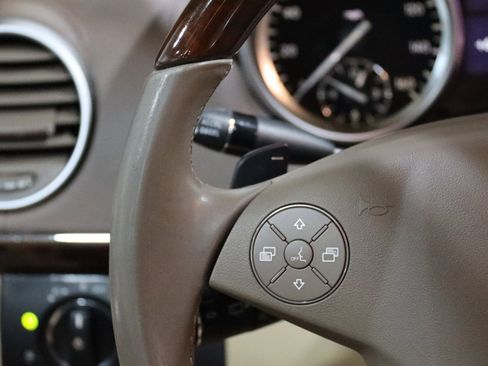 Used 2012 Mercedes-Benz GL 450 4MATIC w/ Premium 2 Pkg image 56