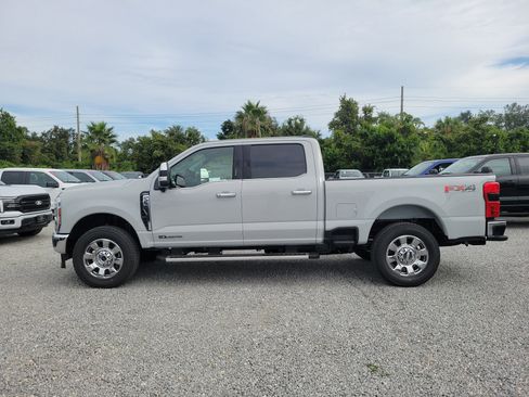 New 2026 Ford F250 Lariat w/ Chrome Package image 6