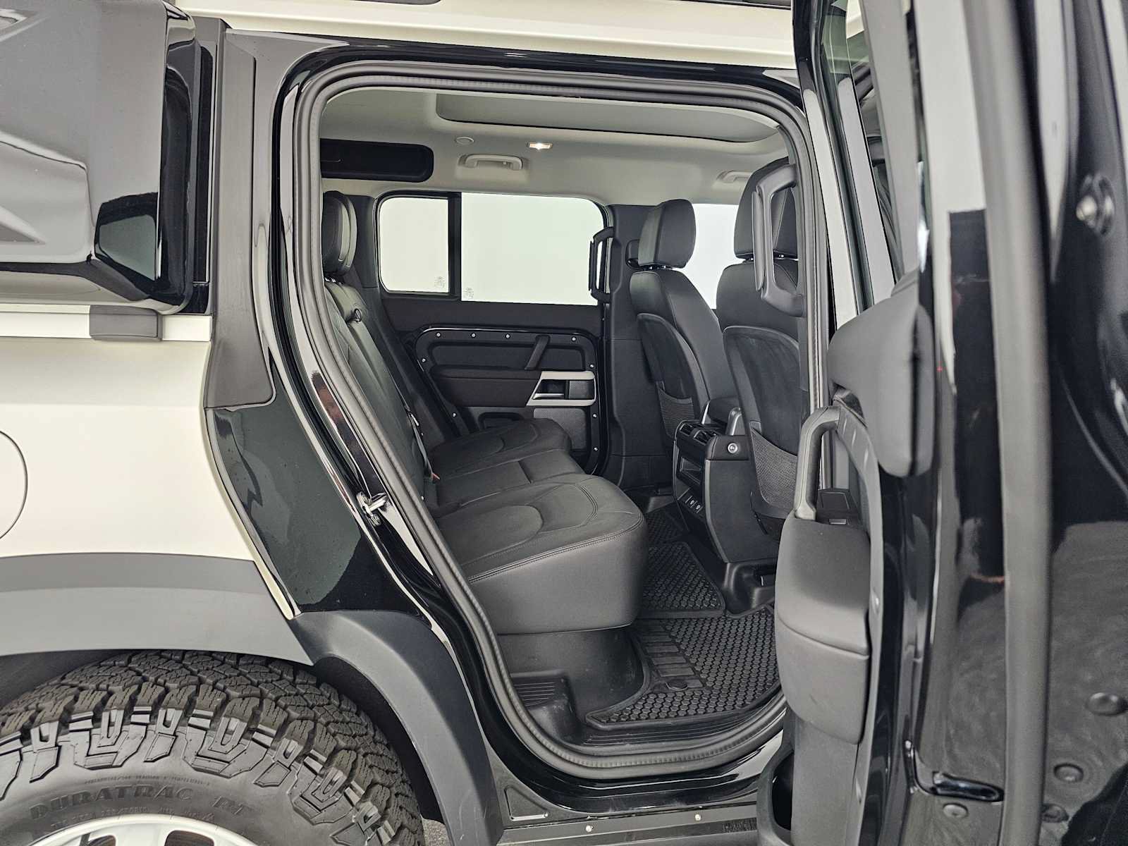 New 2024 Land Rover Defender 110 S AWD/4WD image 12