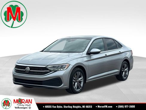 Certified 2023 Volkswagen Jetta SE w/ Panoramic Sunroof Package FWD image 1