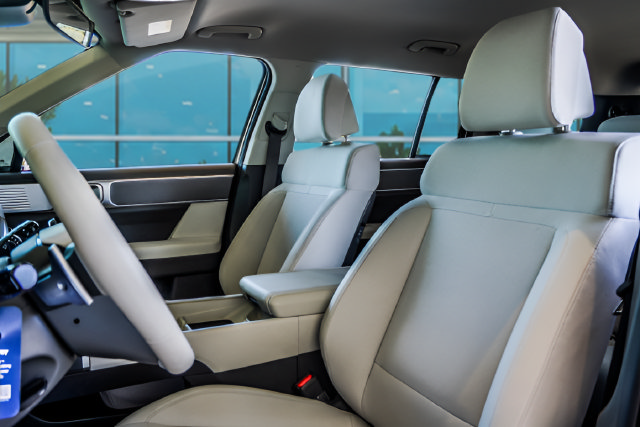 Certified 2026 Hyundai Santa Fe SE FWD image 33