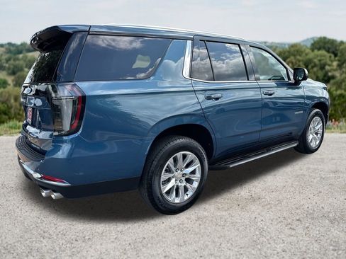 Used 2025 Chevrolet Tahoe Premier RWD image 9