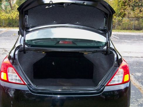 Used 2019 Nissan Versa S image 13