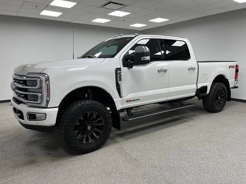 Used 2024 Ford F350 Platinum AWD/4WD image 6