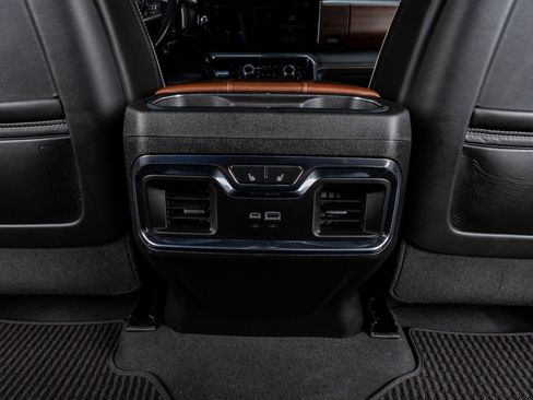 Used 2024 GMC Sierra 2500 Denali Ultimate image 30