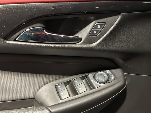 Used 2025 Chevrolet TrailBlazer RS w/ Convenience Package image 11