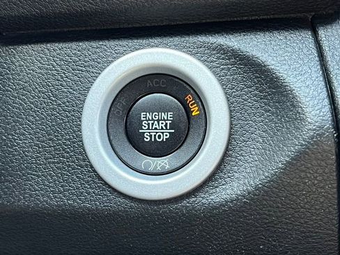 Used 2017 RAM 1500 Sport image 33