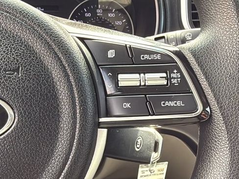Used 2021 Kia Sportage LX AWD/4WD image 31
