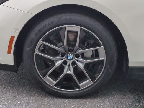 Used 2026 BMW i5 M60 w/ Premium Package RWD image 13