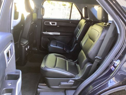 Used 2021 Ford Explorer XLT w/ Equipment Group 202A image 42