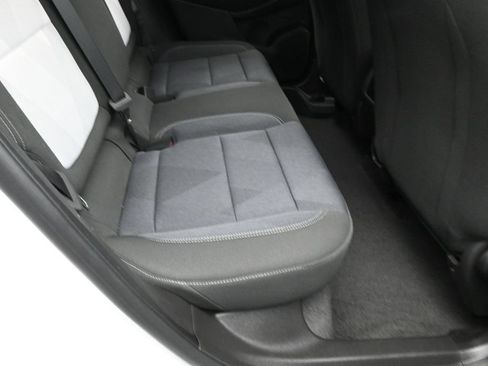 Used 2025 Chevrolet Trax LS FWD image 33