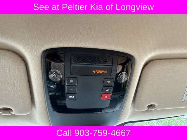 Used 2024 Kia Carnival EX FWD image 21