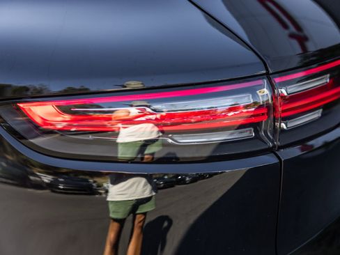 Certified 2023 Porsche Cayenne image 24