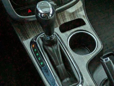 Used 2014 Chevrolet Malibu LT w/ Power Convenience Package image 12