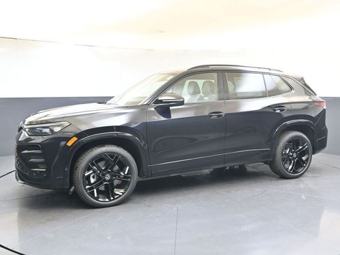 New 2026 Volkswagen Tiguan SE R-Line image 2