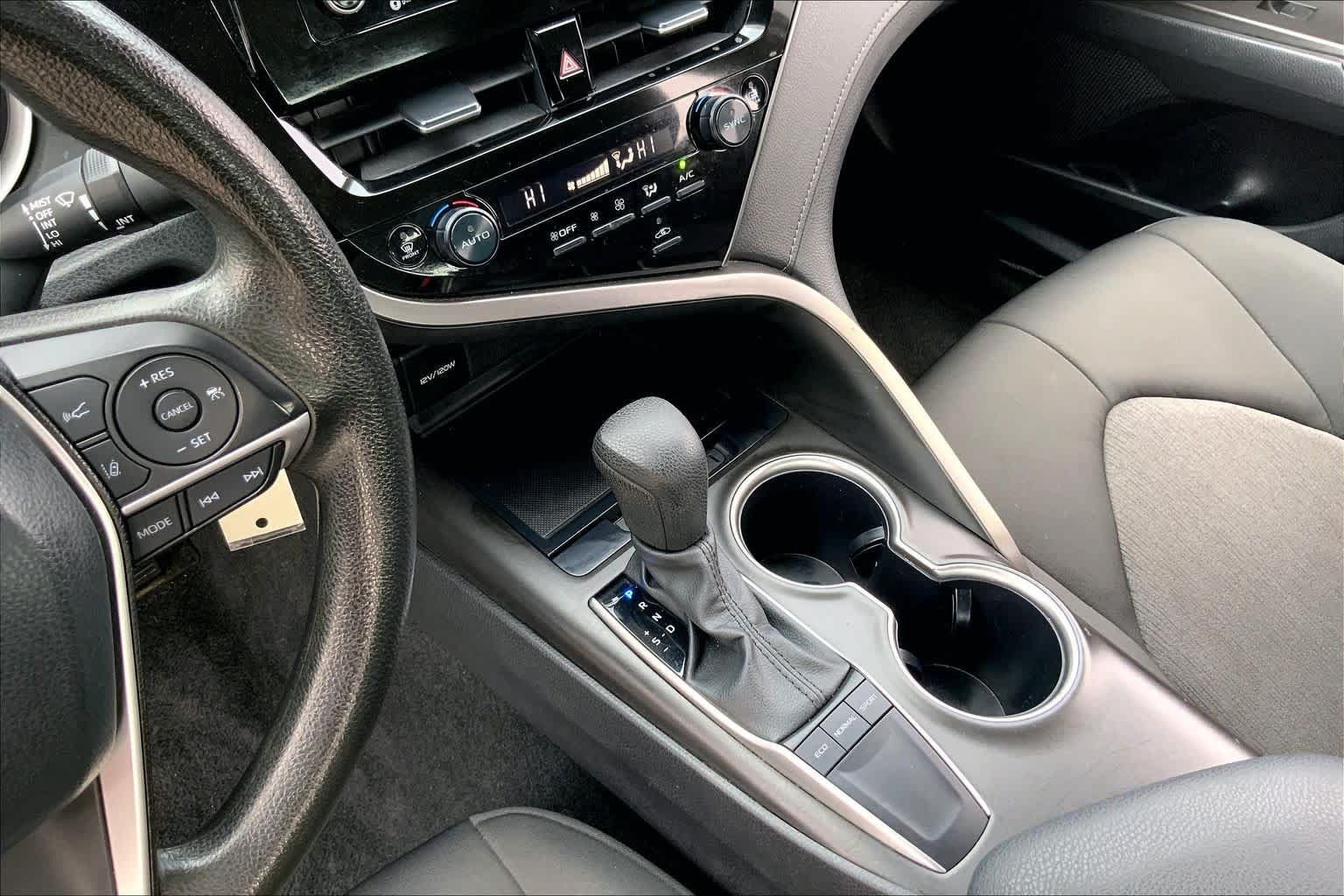 Used 2024 Toyota Camry LE FWD image 16