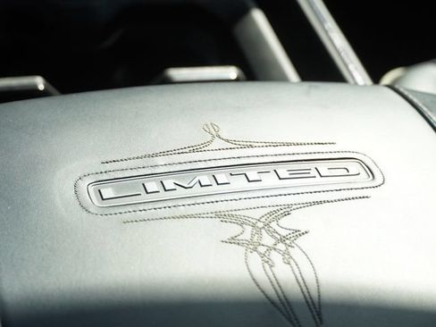 Used 2024 RAM 2500 Limited AWD/4WD image 17
