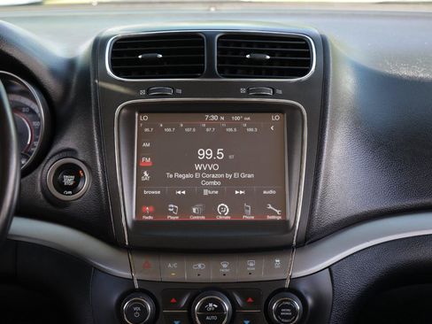 Used 2018 Dodge Journey Crossroad AWD/4WD image 34