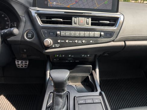 Used 2022 Lexus ES 300h F Sport w/ Accessory Package 2 FWD image 22