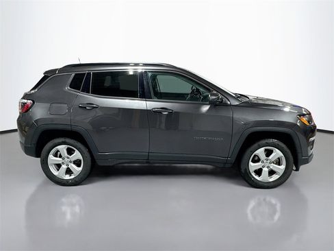 Used 2020 Jeep Compass Latitude w/ Popular Equipment Group image 5