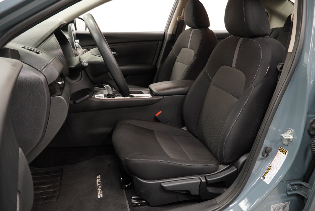 Used 2024 Nissan Sentra SV FWD image 4
