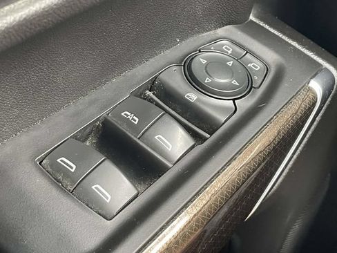 Certified 2022 Chevrolet Silverado 1500 LT AWD/4WD image 30