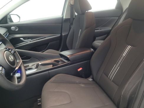 Used 2024 Hyundai Elantra SEL FWD image 17