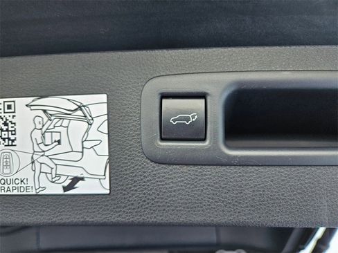 Certified 2023 Toyota Highlander Bronze Edition image 26