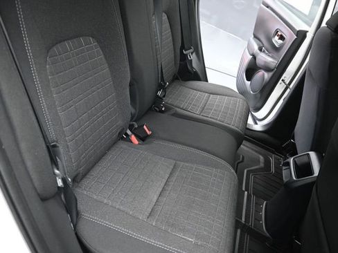 Certified 2025 Honda HR-V LX image 24