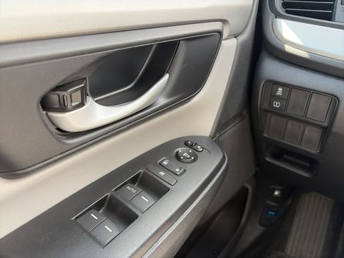 Used 2017 Honda CR-V LX image 25