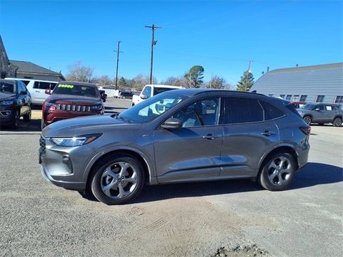 Used 2023 Ford Escape ST-Line w/ Tech Pack #1 image 17