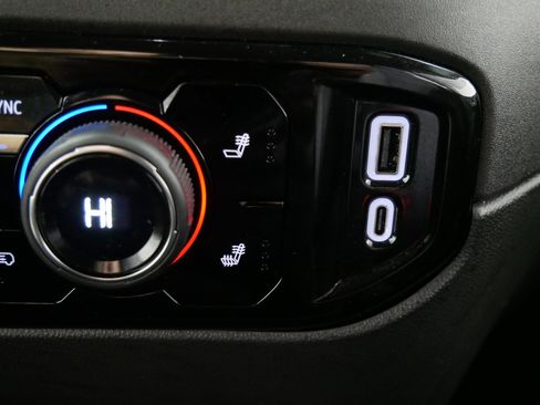 Certified 2024 Chevrolet Silverado 1500 RST image 30