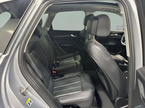 Certified 2023 Audi Q5 Premium w/ Convenience Package image 10