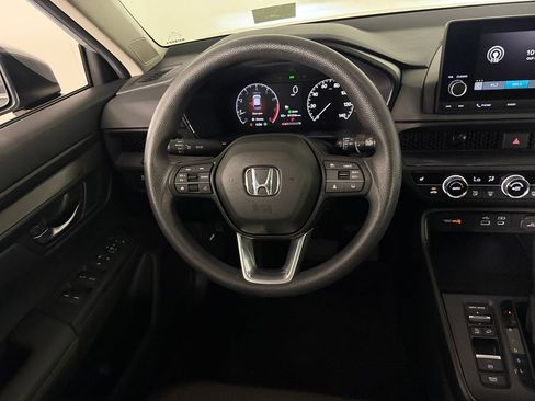 Used 2025 Honda CR-V EX image 12