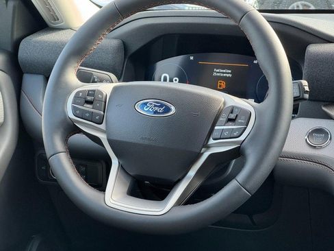New 2026 Ford Explorer Active w/ Active Comfort Package image 8