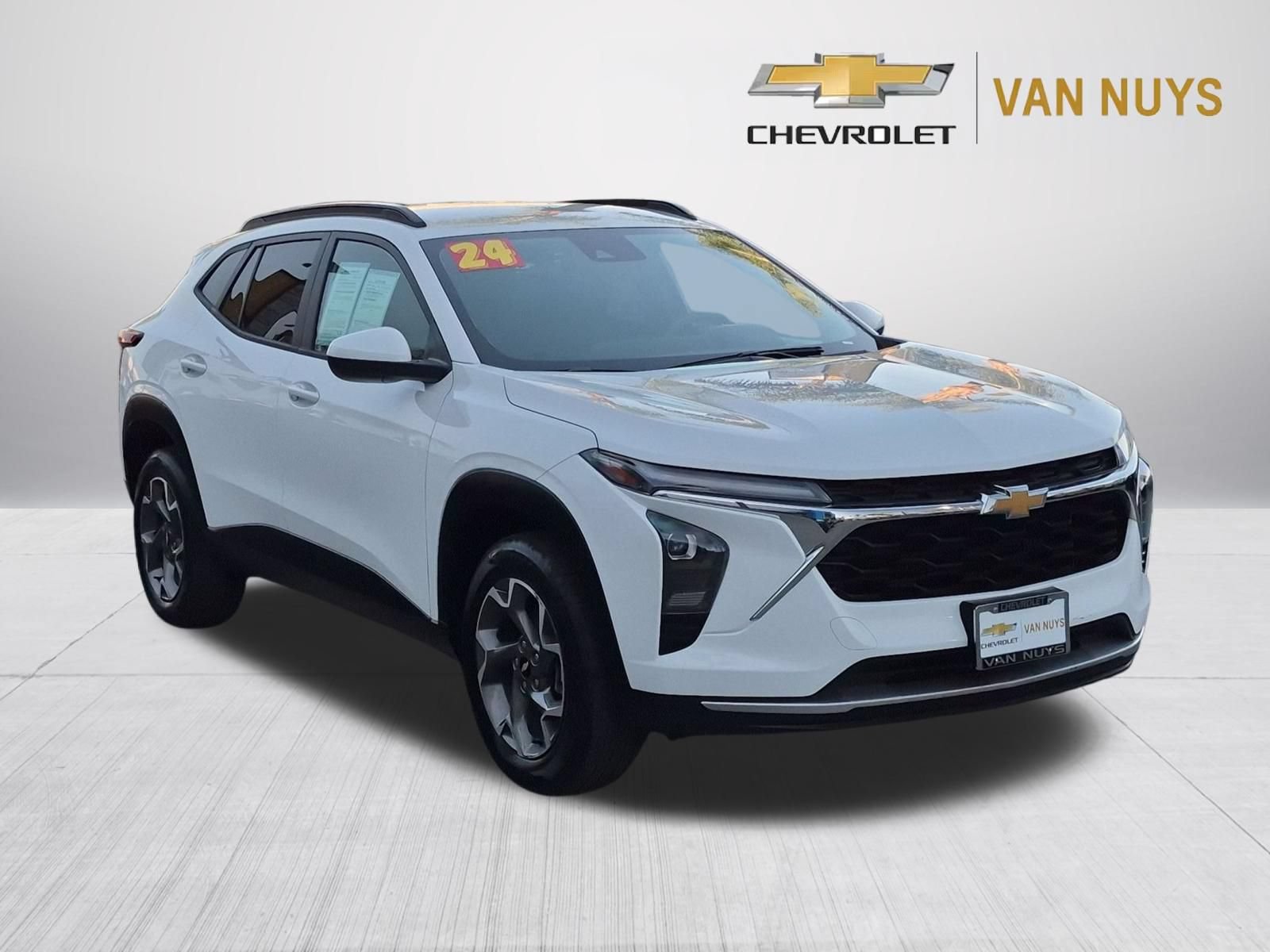 Used 2024 Chevrolet Trax LT FWD image 3