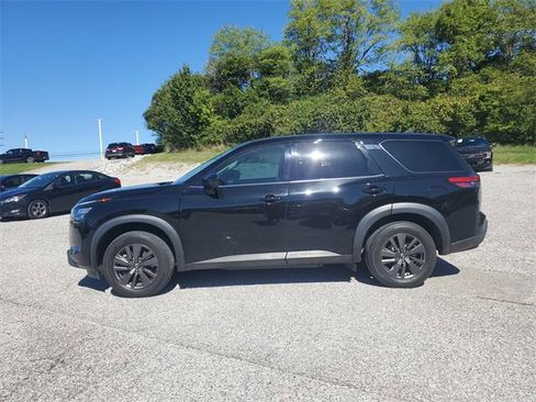 Used 2023 Nissan Pathfinder S w/ Cargo Package image 7